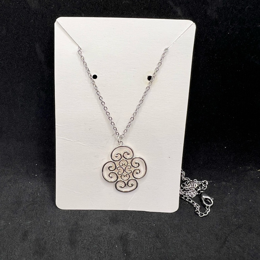 Sterling Forever Scroll Pendant/Nevklace